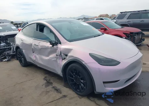 2024 Tesla Model Y Long Range Dual Motor All-Wheel Drive from USA, damaged, VIN 7SAYGDEEXRA235921